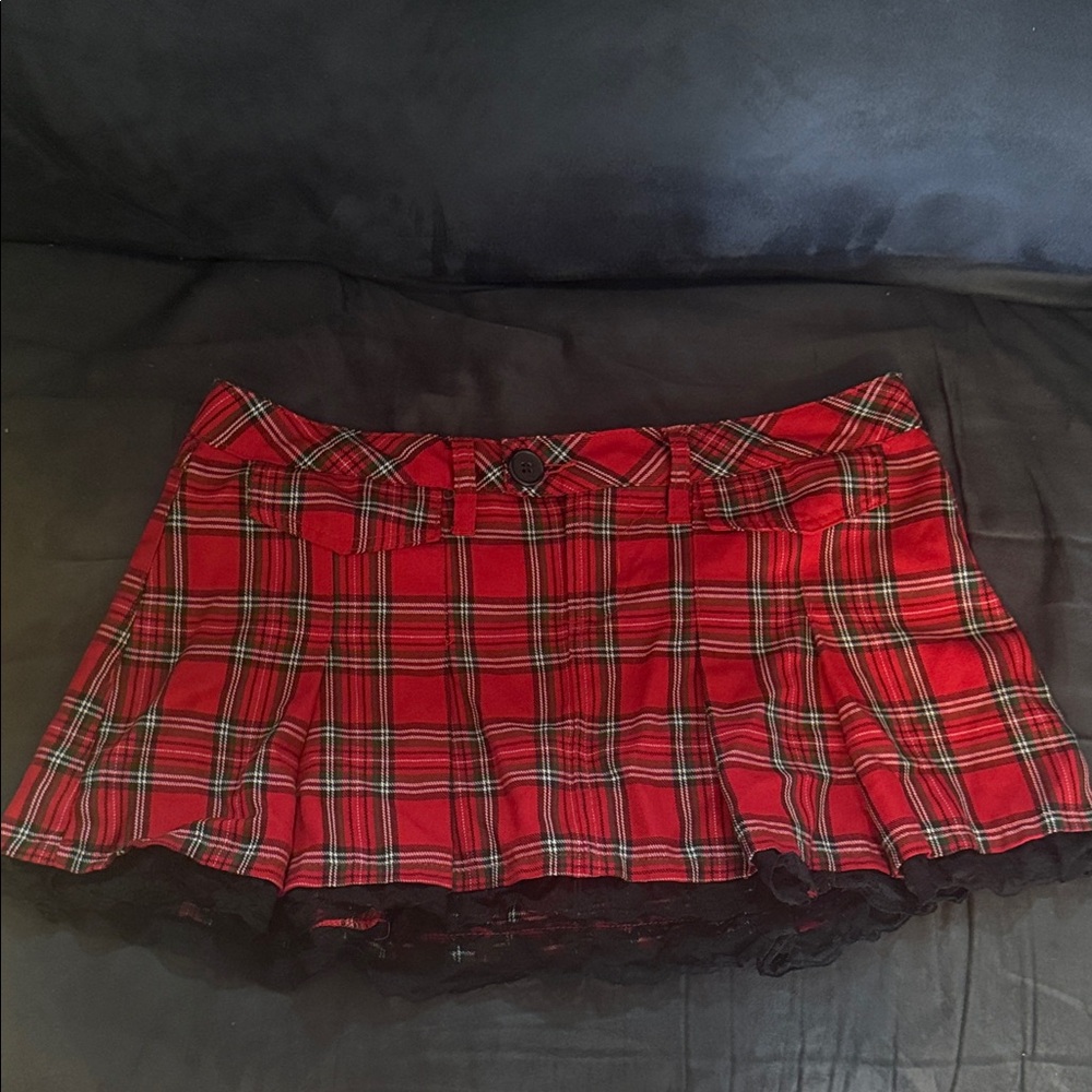 Y2K punk grunge LEI Red Plaid Schoolgirl Micro-mini / Mini Skirt, Black Lace